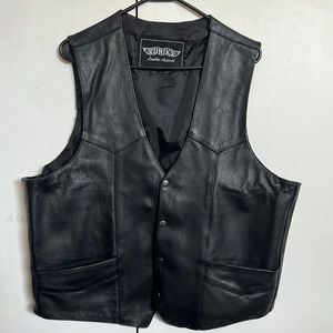 Leather vest unik size 48 black